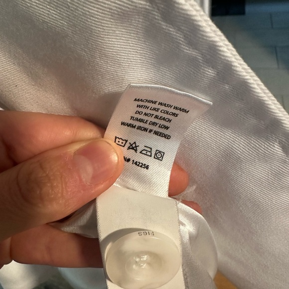 FIGS Aurora Lab Coat - Picture 14 of 14